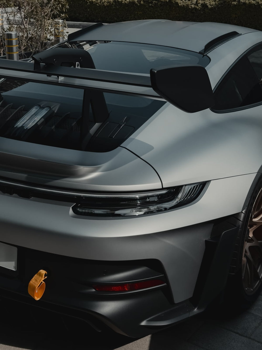 How to Easily Get the Dark Aesthetic Look on iPhone