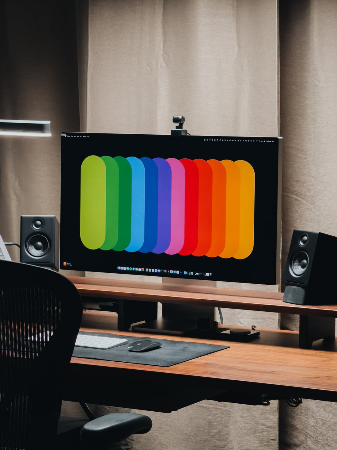 Best Minimal Wallpapers for iPhone & Mac – Palette Series